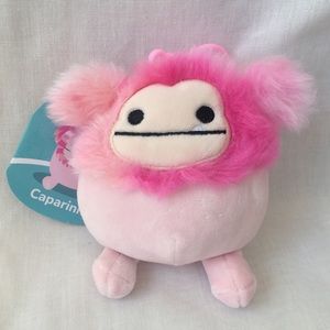 Caparinne The Bigfoot Squishmallow Clip NWT